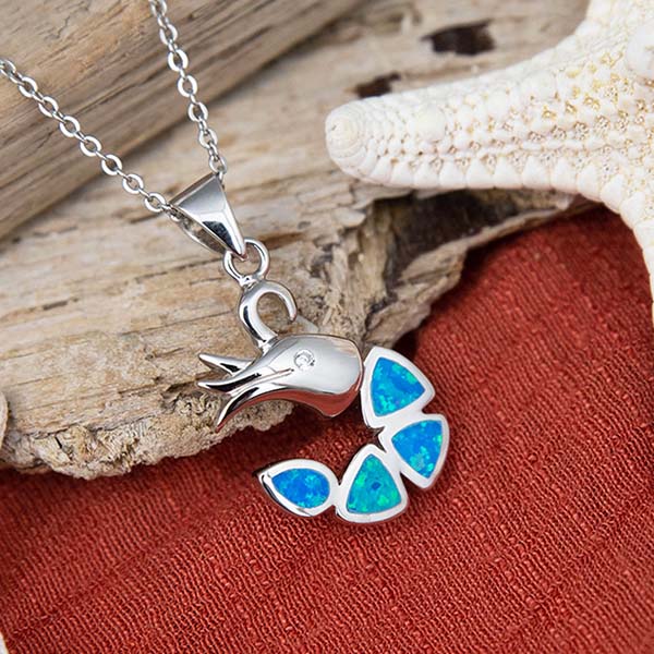 Pendentif crevette opale