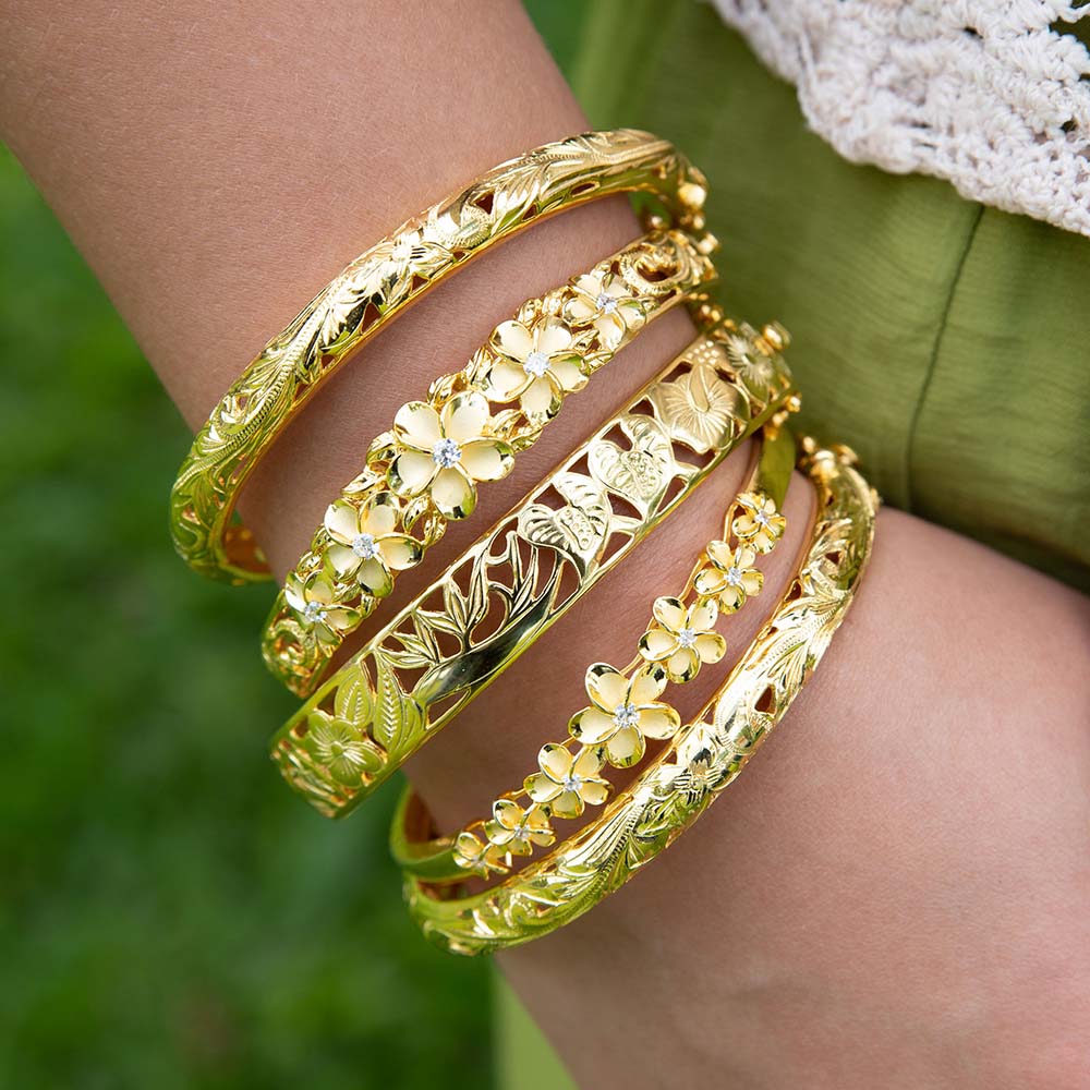 Infinity Scroll Bangle