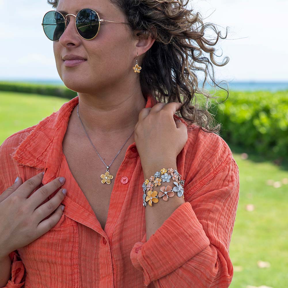 Tricolor Plumeria Frost Bracelet