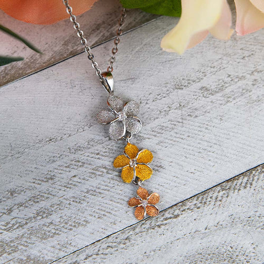 Pendentif givre fleurs de Plumeria