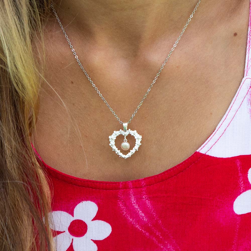 Heart Lei Pearl Pendant