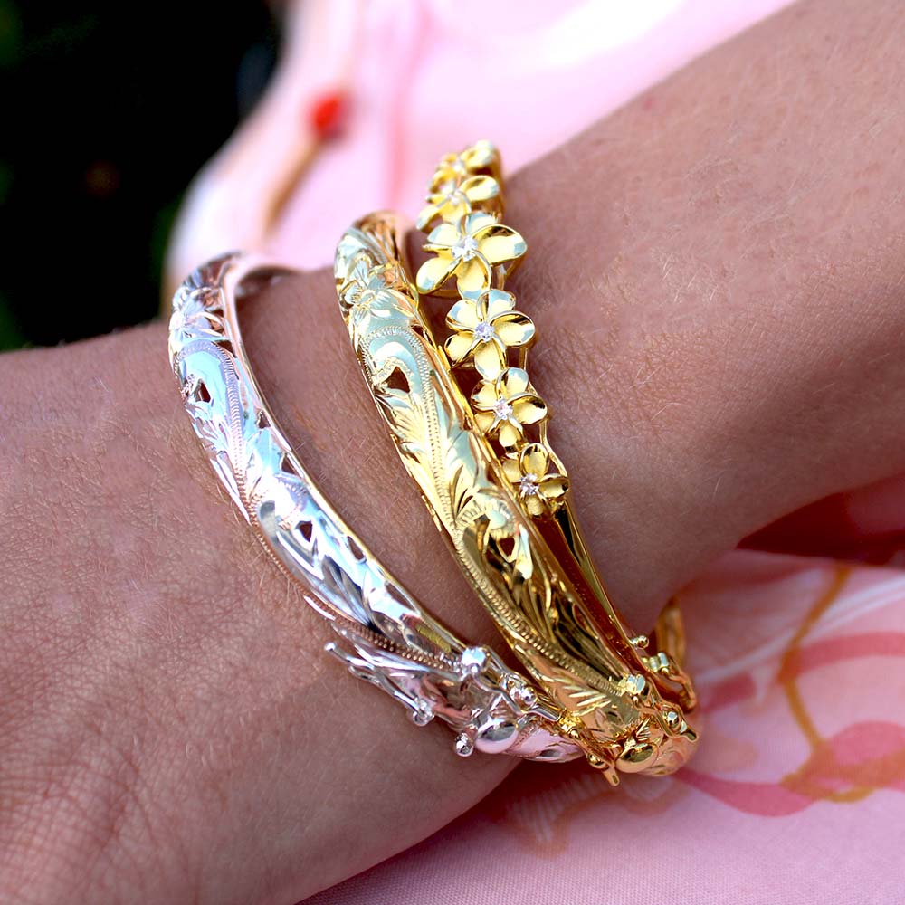 Infinity Scroll Bangle