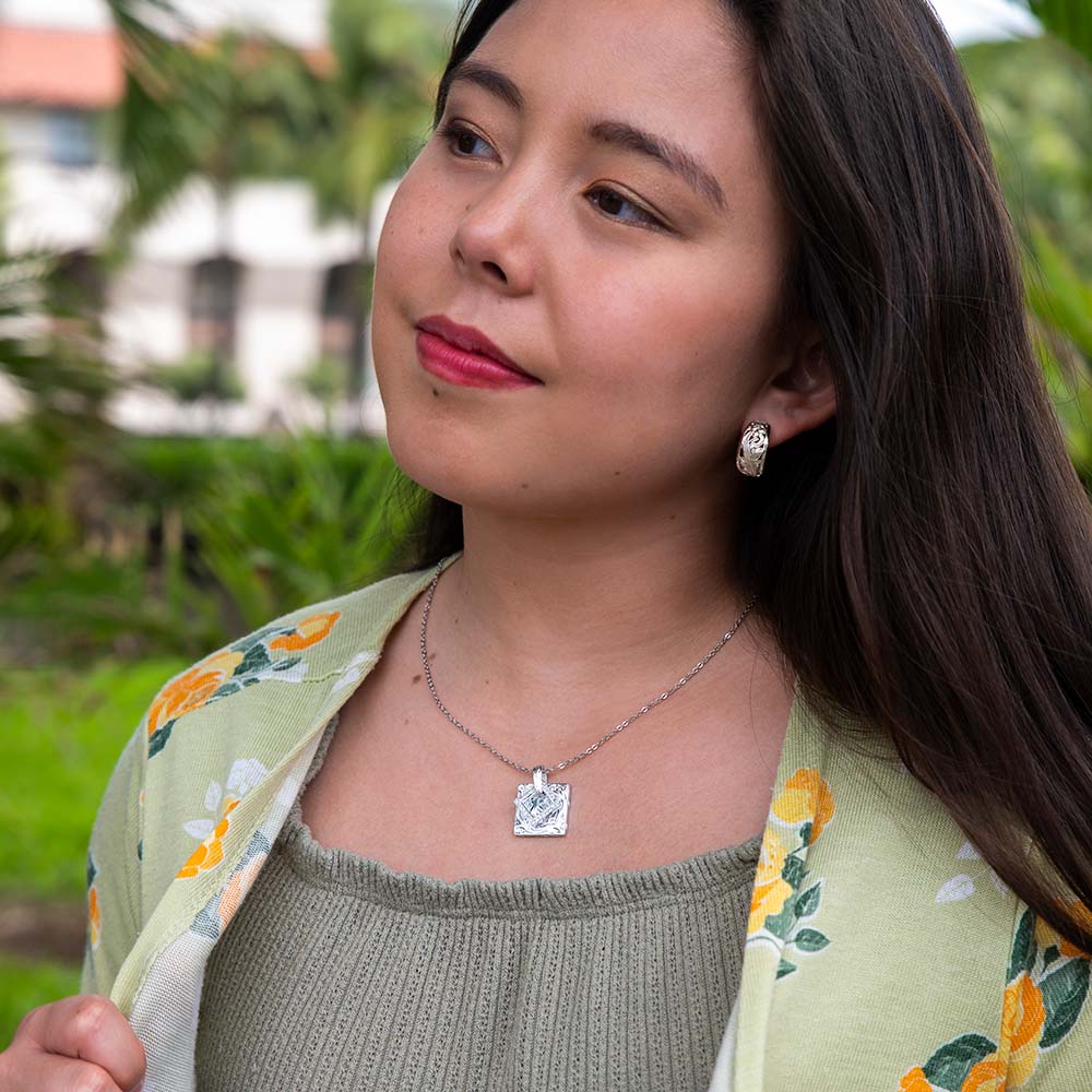 Glimpse of the Sea Pendant