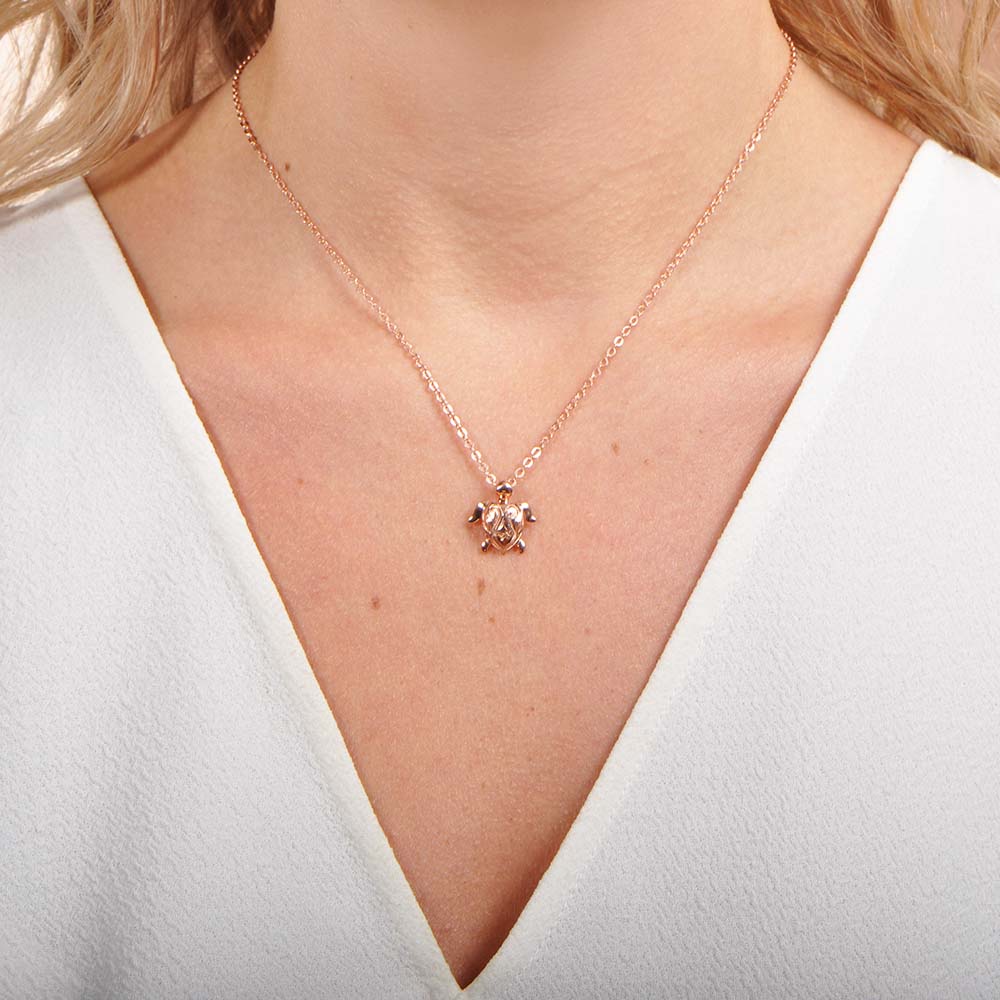 Pendentif tortue de mer Destiny Scroll
