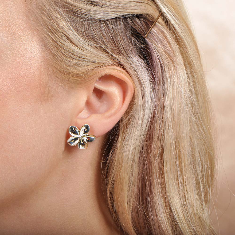 Plumeria Gloss Stud Earrings