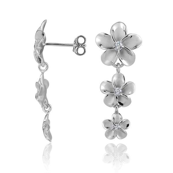 The picture shows a rhodium plated white gold vermeil stud earrings with cubic zirconia. 