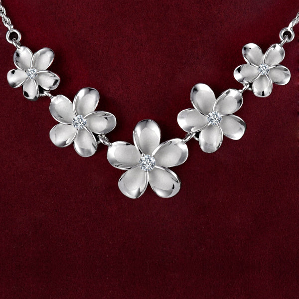 Collier de corde de Plumeria