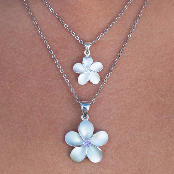 Pendentif Plumeria finition mate