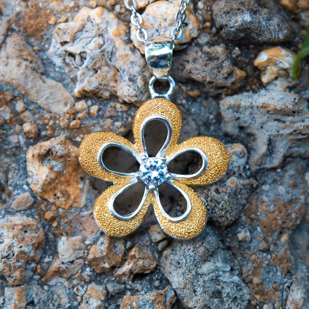 Pendentif fleur ambiance rétro