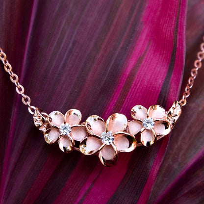 Pendentif plaqué rhodium Plumeria Garden